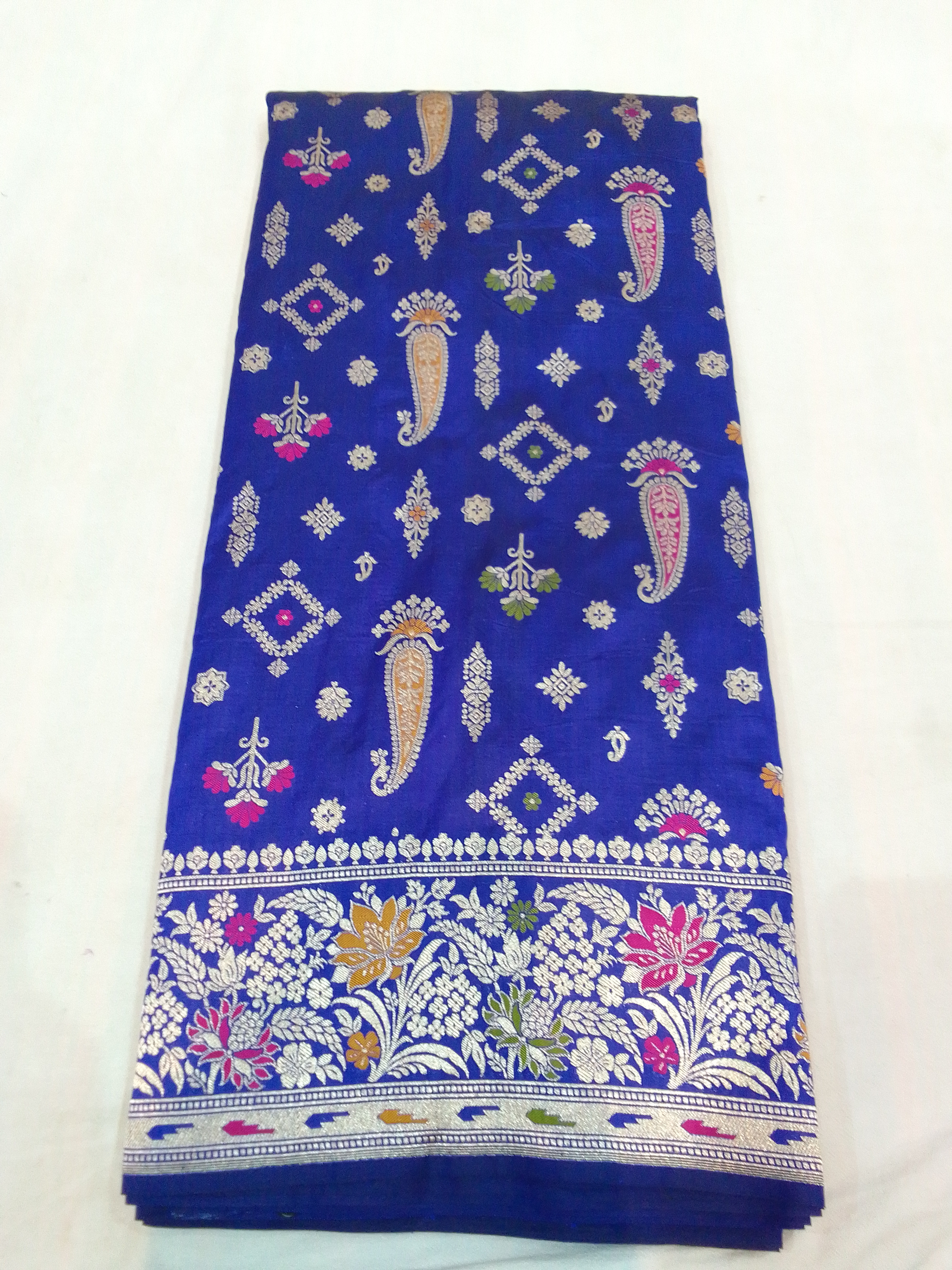 The Banarasi Transformation: How Pure Silk Sarees Elevate Your Elegance