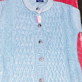 Embrace Comfort and Style: How Aarti Found Her Perfect Winter Companion