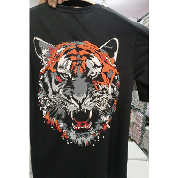Roar in Style: The Tiger Face Printed T-Shirt Revolutionizing Fashion in Gurgaon