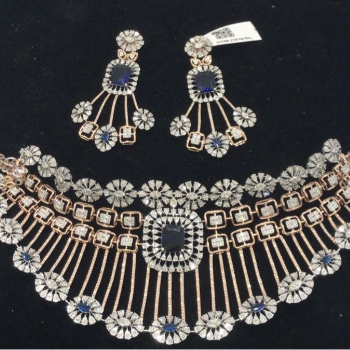 Experience Elegance: How a Diamond Necklace Transformed Anita’s Life