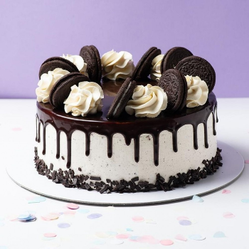 Indulge in Happiness: The Perfect Chocolate Oreo Cake for Every Celebration