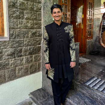 Embrace Your Unique Style: How Indo-Western Fashion Solves the Dilemma of Modern Indian Dressing