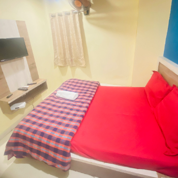 Escape to Comfort: How Hotel Tuk Tuk Palace Solves Your Travel Woes