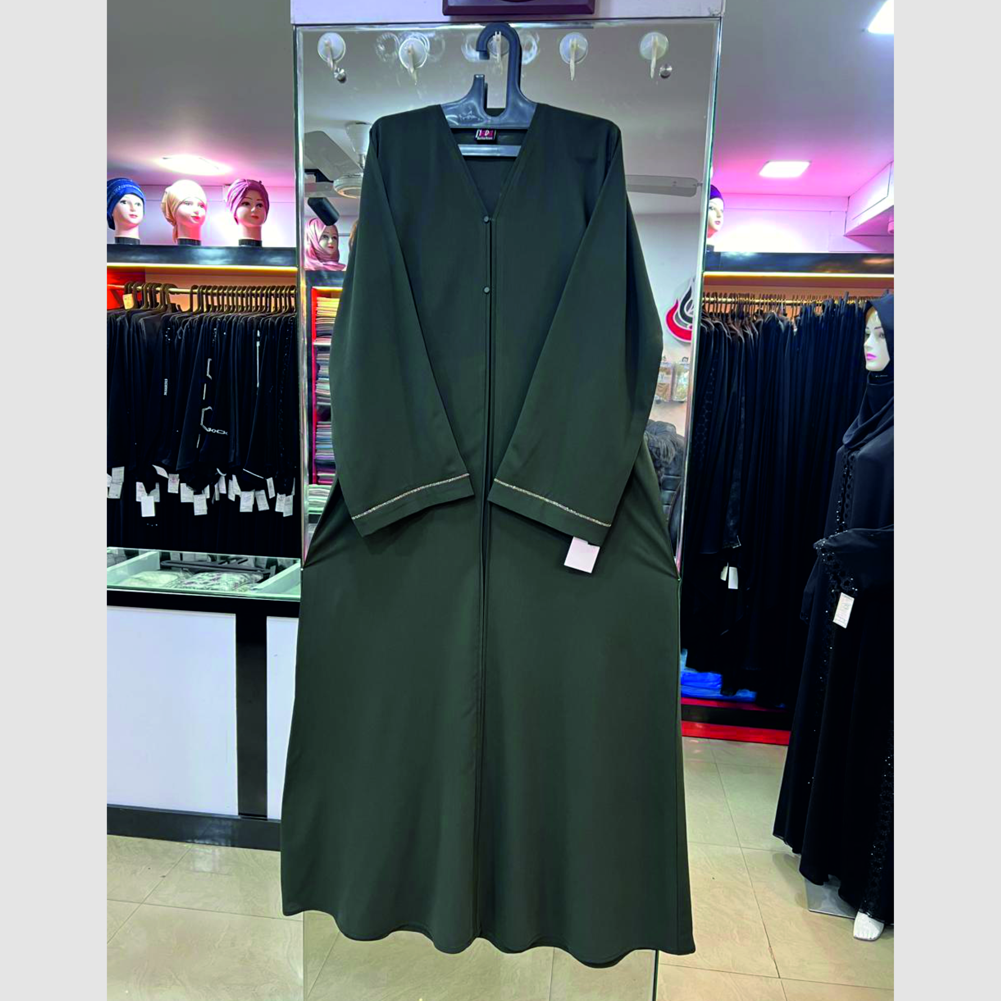 Embrace Elegance and Comfort: The Perfect Abaya for the Modern Indian Woman