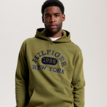 Embrace Comfort and Style: How a Tommy Hilfiger Hoodie Transformed Priya’s Busy Life