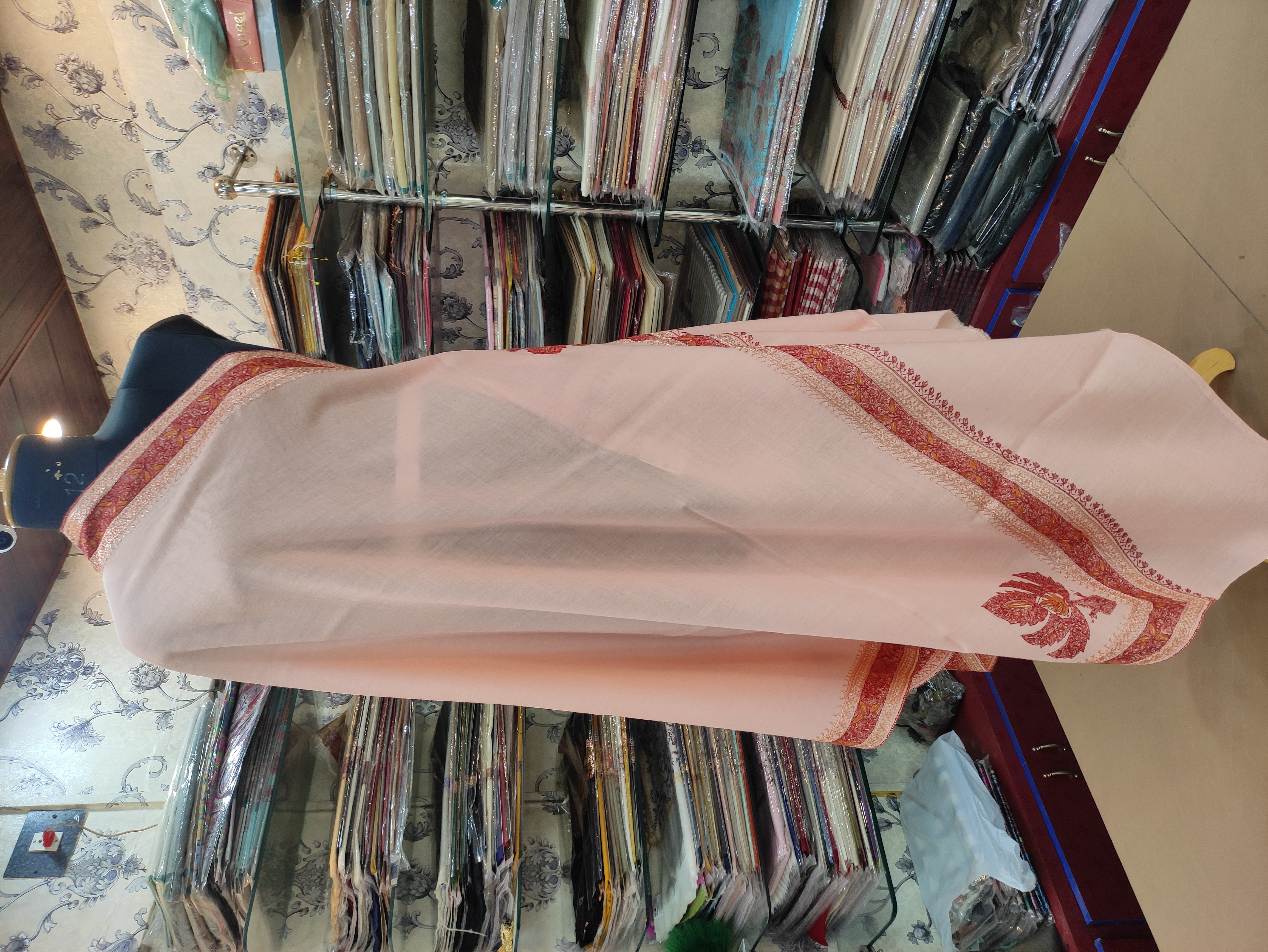 Embracing Elegance and Warmth: The Story Behind the Semi-Pashmina Shawl