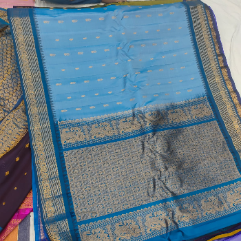 Embrace Tradition with Gadwal Sarees: A Solution for Modern Indian Women