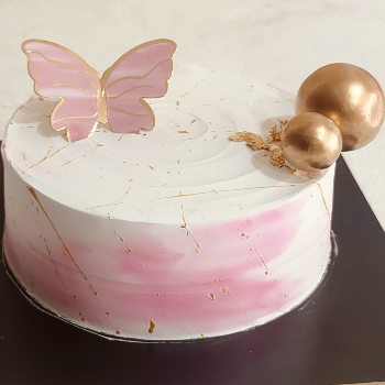 The Sweet Solution to Celebrating Life's Special Moments: Why Strawberry Cake is Perfect for You