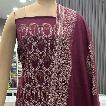 Embrace Tradition with a Modern Twist: The Appeal of Woollen Kani Shawls and Suits