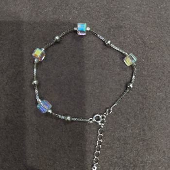 Discover the Perfect Blend of Elegance and Individuality with Silver Breclate Girlish