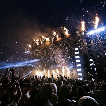 Transforming Dreams into Reality: How Heman-Ads & Heman-Events Elevate Your Concert Experience