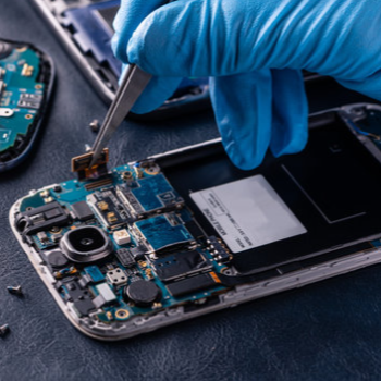 Reviving Connections: How Mobile Repair Services Are Transforming Lives