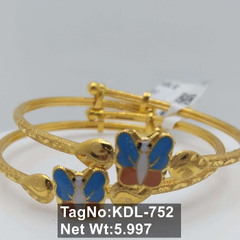 Embracing Traditions: The Perfect Gold Kadli for Your Child