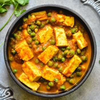 Savoring Tradition: How Mutter Paneer Solves the Modern Homemaker's Dilemma