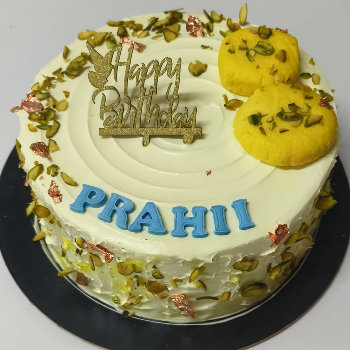 A Sweet Solution: How Khushi Cakes’ Eggless Rasmalai Cake Became a Celebration Essential