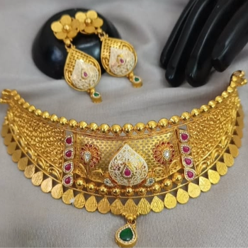 A Tale of Elegance: How Priya Found Her Confidence with a Gold Plated Choker Set
