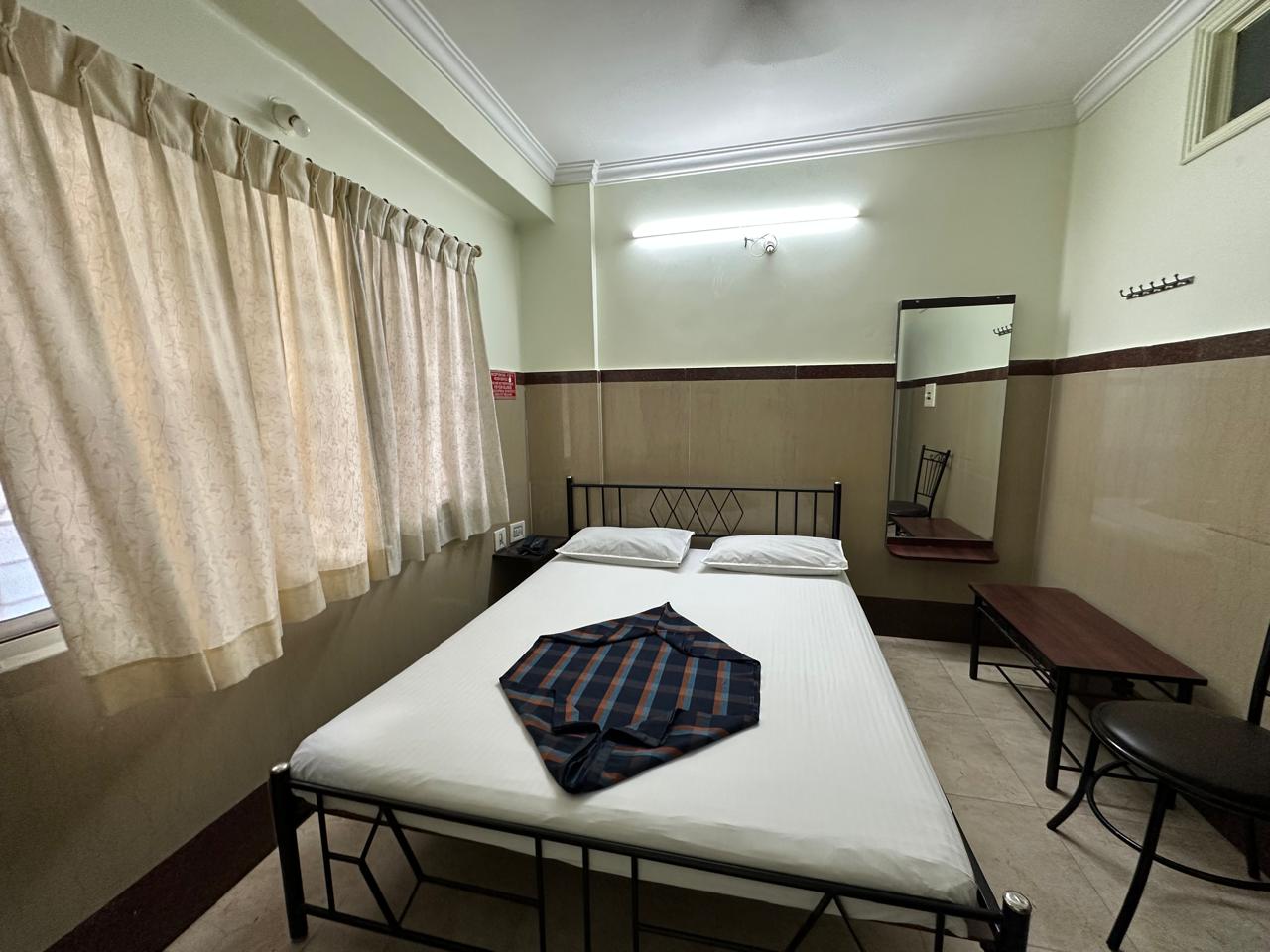 A Cozy Retreat for Couples: Experience Comfort at Mayur Paradise