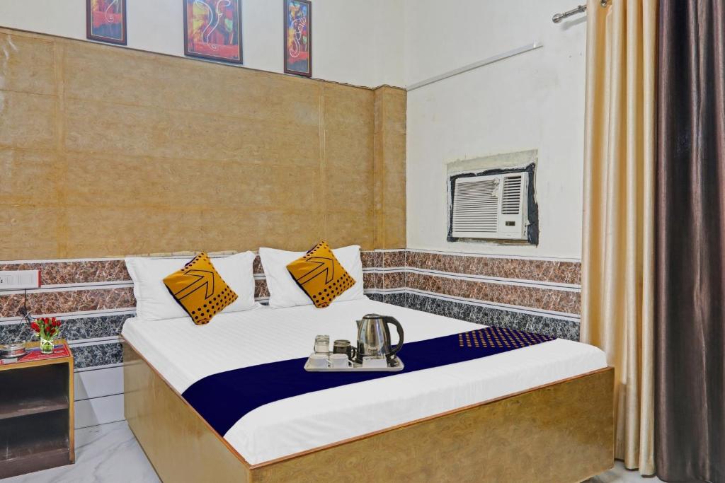 Experience the Comfort of Deluxe AC Rooms: A Traveler's Haven