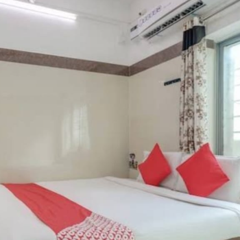 Discover Comfort and Community: The Perfect Stay for the Modern Traveler