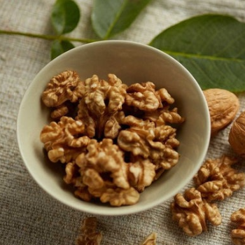 Discover the Nutty Solution: How Walnuts Transformed Anjali's Life