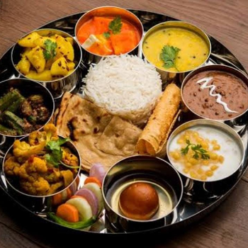 A Culinary Journey: How Rajbhog Thali Addresses the Modern Indian’s Dining Dilemma