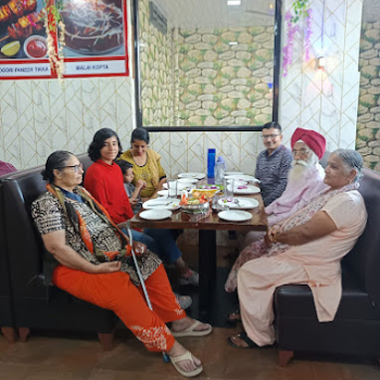 Best Vegetarian Restaurants in Dhule – Why Amol Dining Tops the List