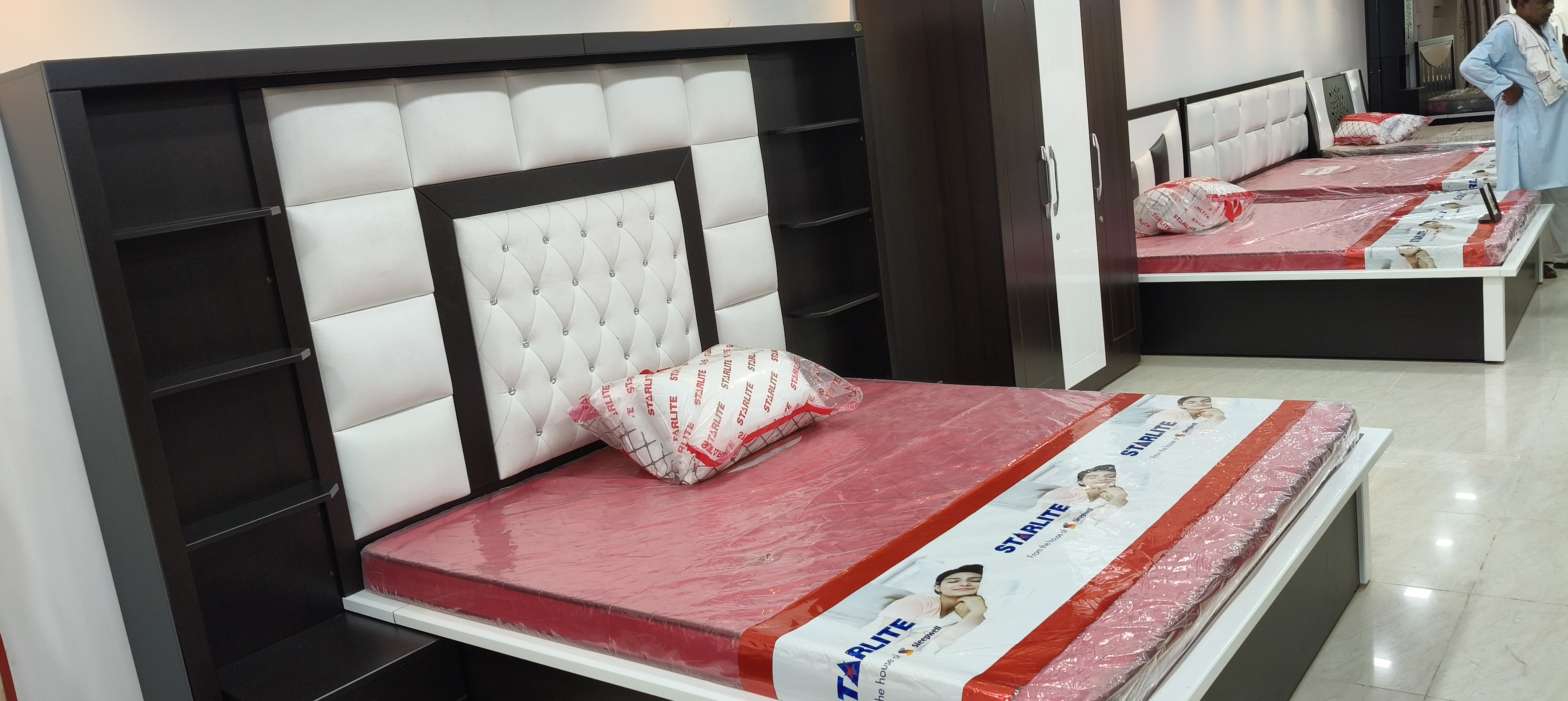 Transform Your Living Space: The Ultimate Bed MDF Diwan with Hydraulic Solution