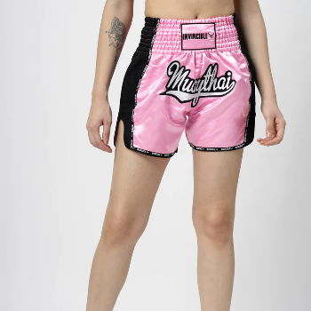 Empowering Women: The Tale of Riya and Her Muay Thai Journey