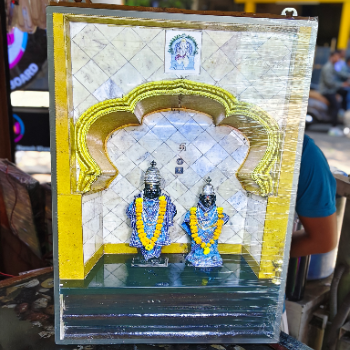 Unlocking Success with Click-On Frame: Meet Riya, the Enterprising Entrepreneur