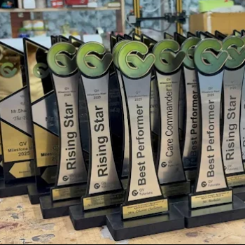 Celebrating Success with Customized Employee Trophies: A Story of Motivation and Recognition | LIVE VISIONS