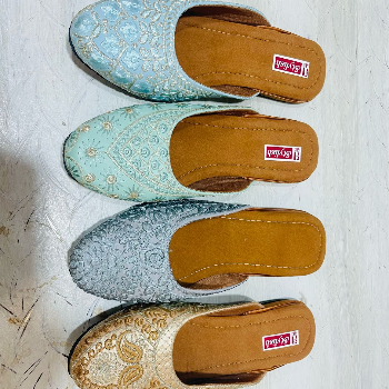 Discover the Allure of Punjabi Jutti: A Perfect Blend of Tradition and Style | FANCY CHOICE