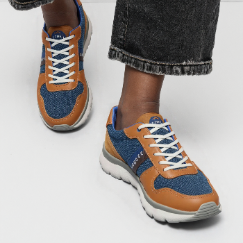 Step into Comfort: The Perfect Leather Sneaker for Every Indian Professional | LEATHER MART