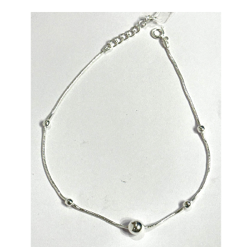 Celebrating Tradition and Modernity: The Perfect Silver Anklet for the Modern Indian Woman | AMBICA JEWELLERS