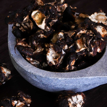 Unlock the Secret to Authentic Indian Flavors with Black Tamarind | VIJAYALAKSHMI SUBBURAJ