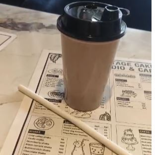 Satisfying Your Sweet Cravings with a Perfect Oreo Shake | VINTAGE CAKE STUDIO