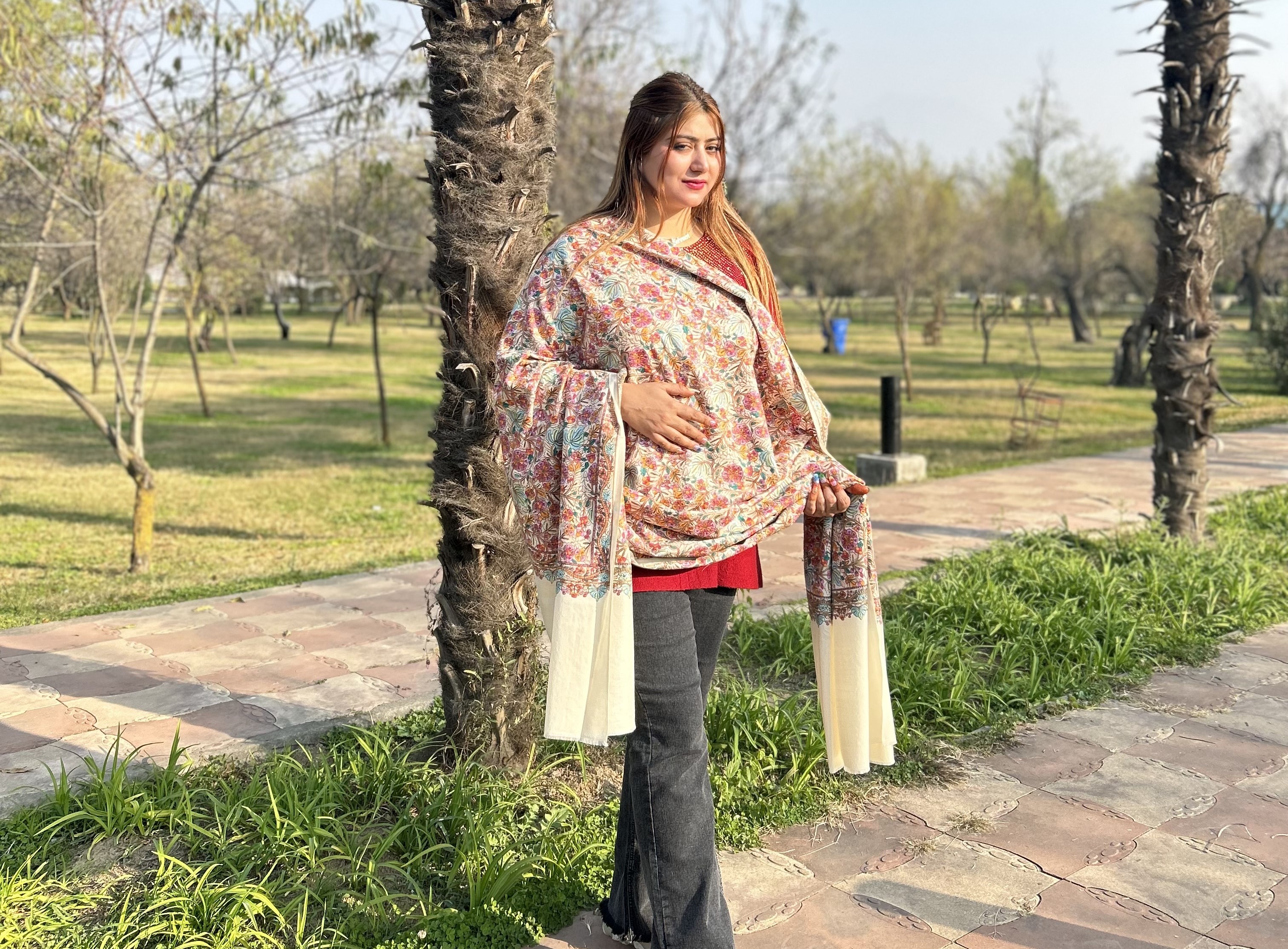 Unveiling the Elegance of Zaridor Shawl: Your Ultimate Guide