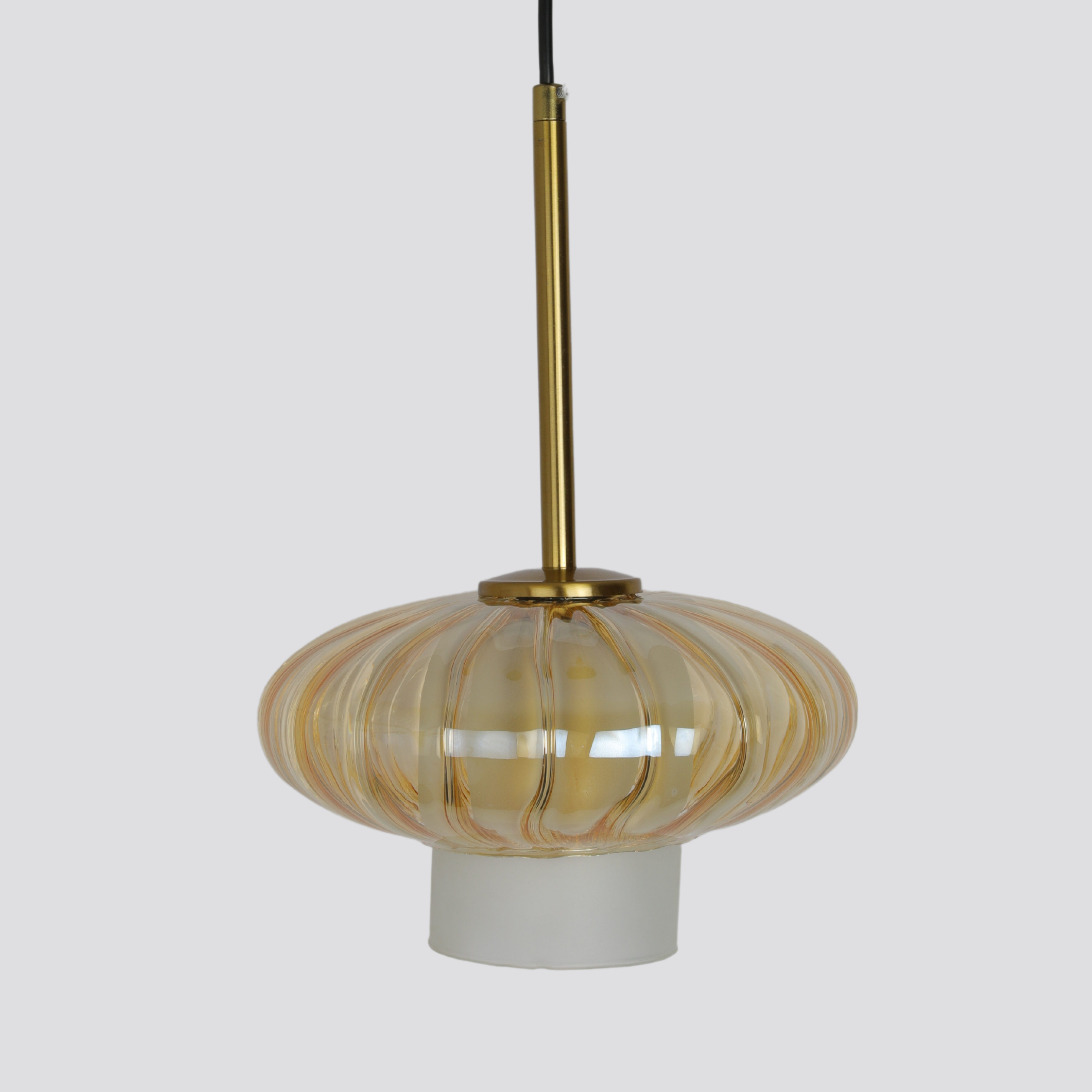 Transform Your Home with the Nest Chic Pendant Lamp: A Perfect Blend of Style and Functionality