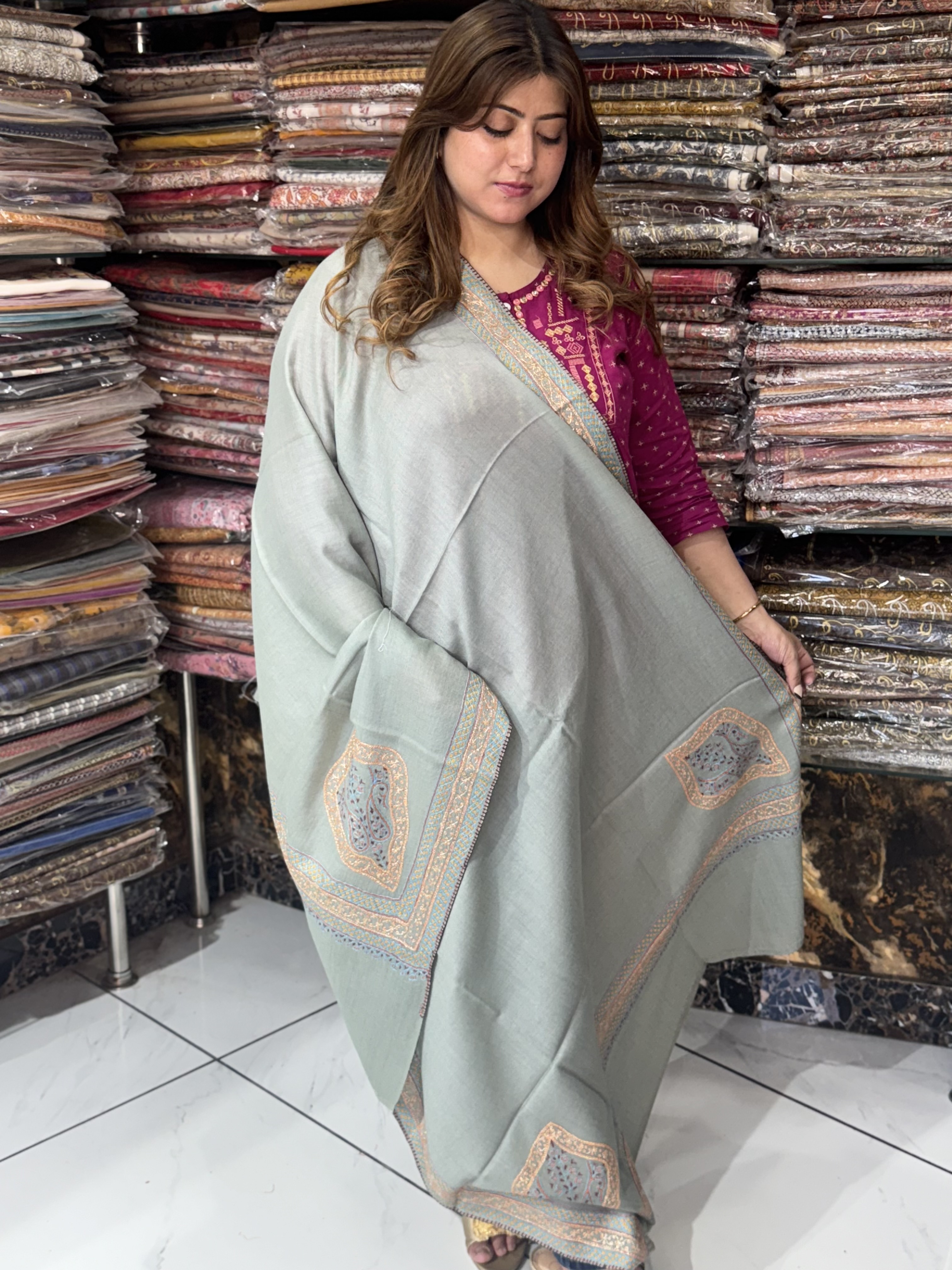 Embrace Elegance and Comfort with the Hashi Shawl – Perfect for Every Occasion