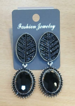 Elegance Redefined: How Black Stone Earrings Transformed Meera's World