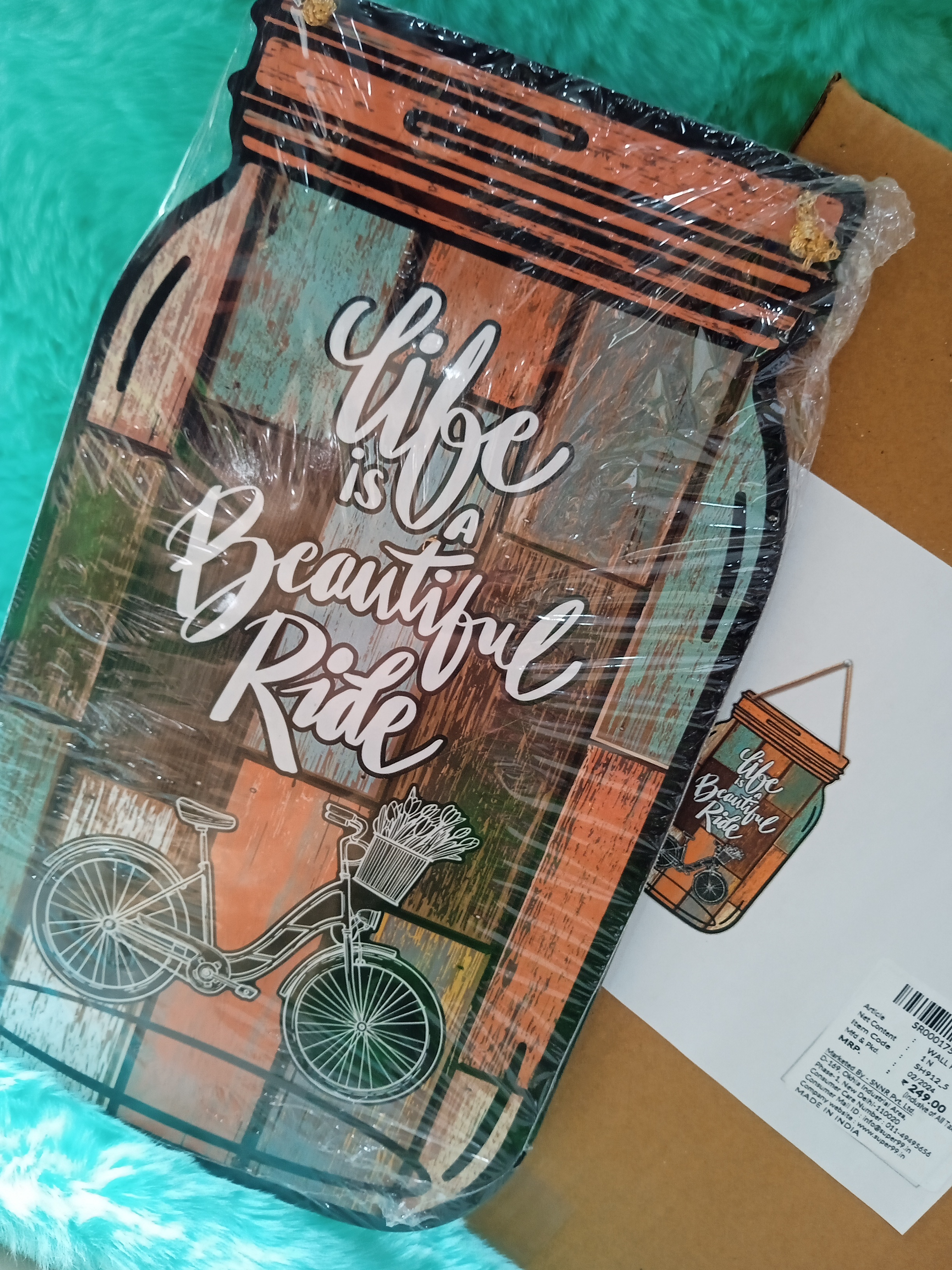 Transform Your Space: How Wall Hangings Bring Harmony to Your Home