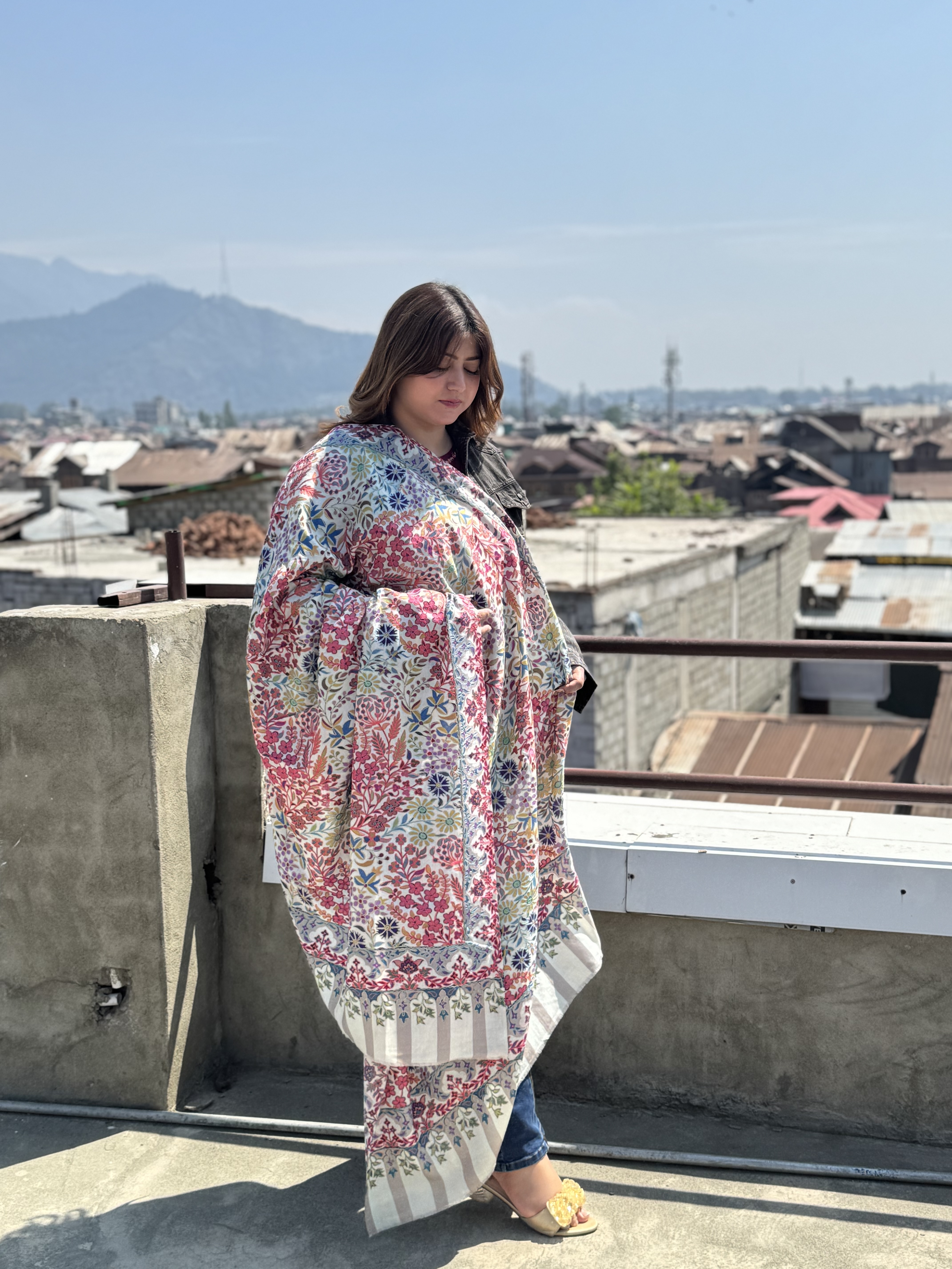 Embrace Tradition with Style: The Kalamkari Shawl Experience