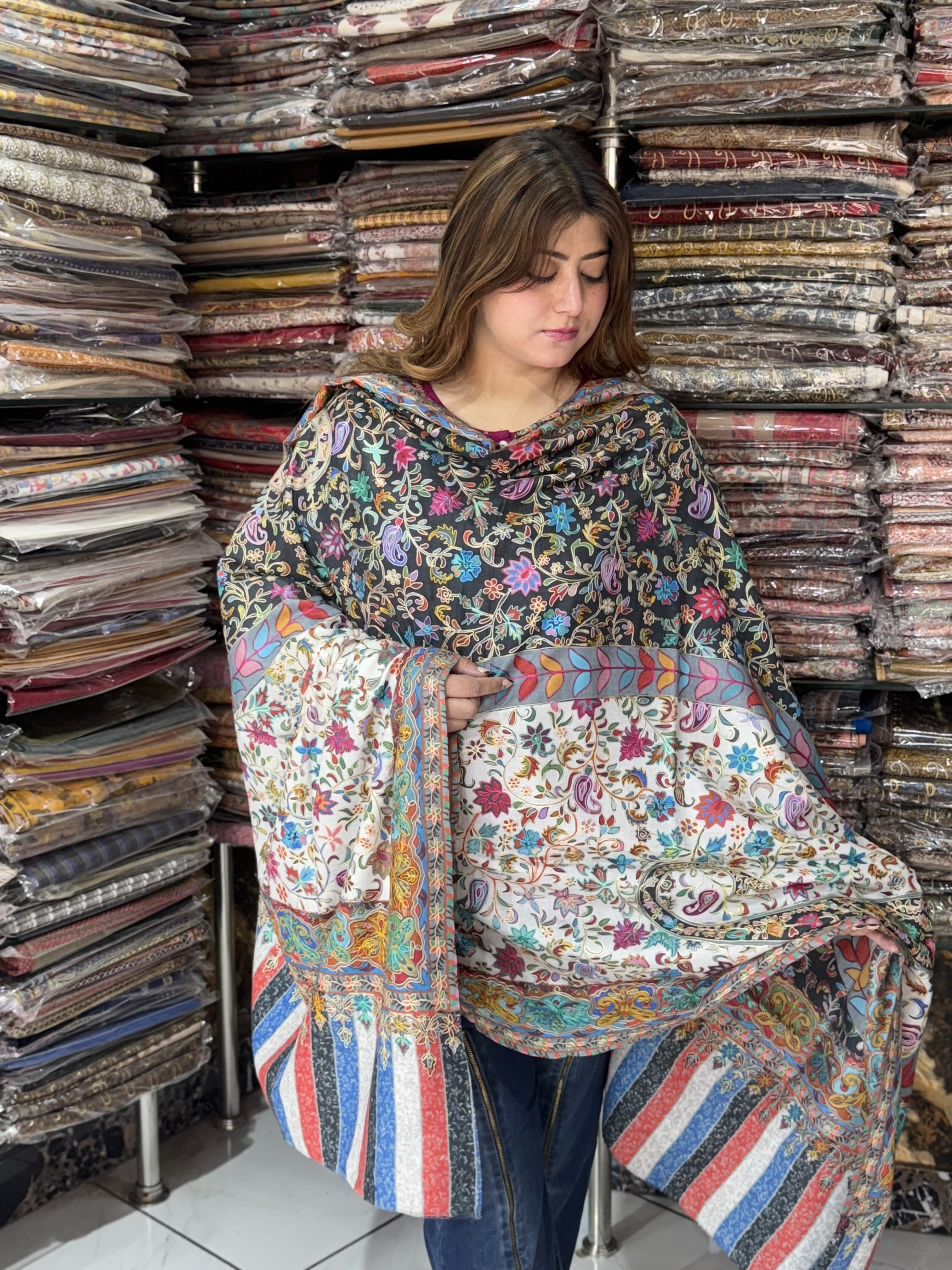 Embrace Tradition with a Touch of Elegance: The Kalamkari Shawl Story