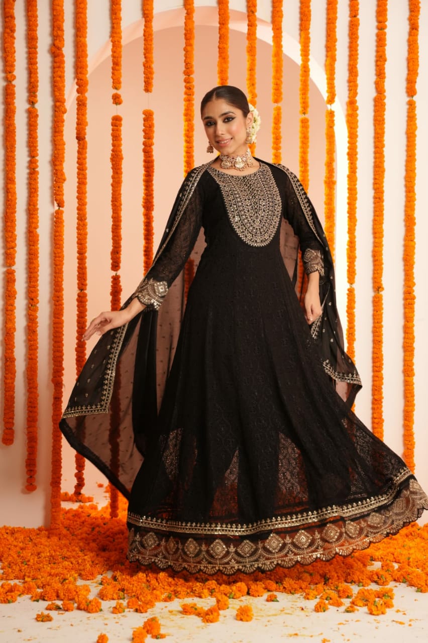 Embrace Elegance and Confidence with the Georgette Heavy Embroidery Anarkali Set