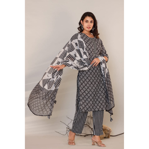 Embracing Tradition with Modern Elegance: The Salwar Suit Set Revolution