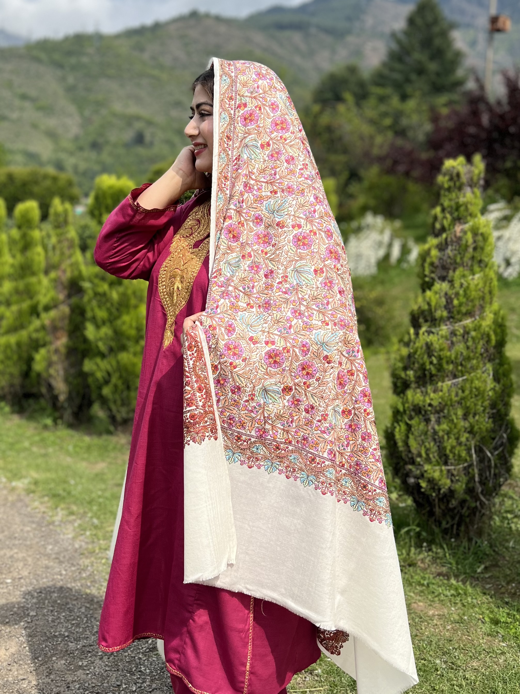 Transform Your Style with Papier Mâché Jamawar: A Journey into Luxury