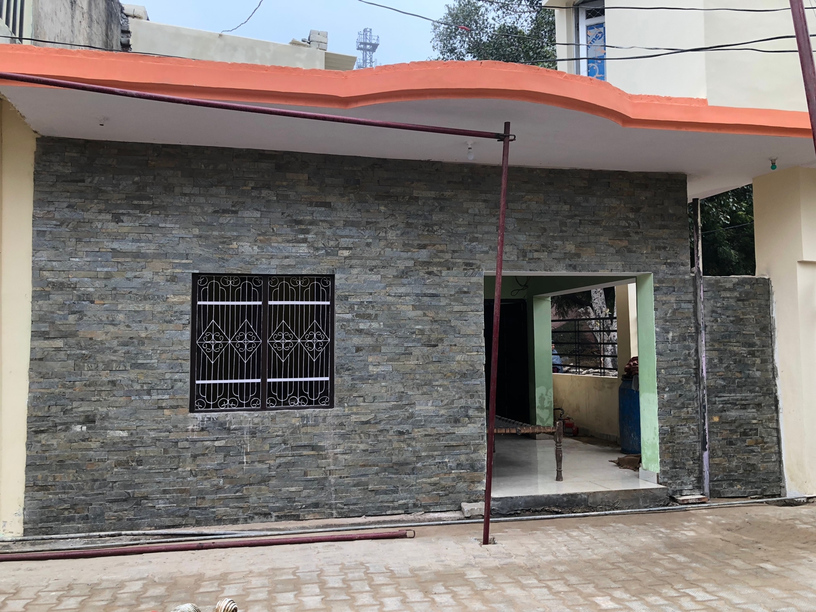 Transform Your Space: How Stone Wall Panels Solve Home Décor Challenges