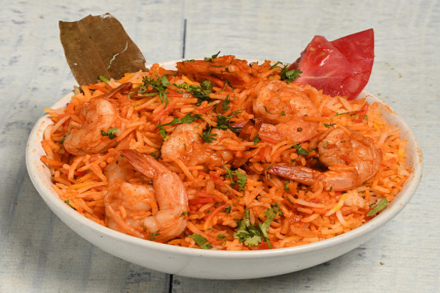 A Culinary Journey: How Goan Prawn Pulao Solves Dining Dilemmas