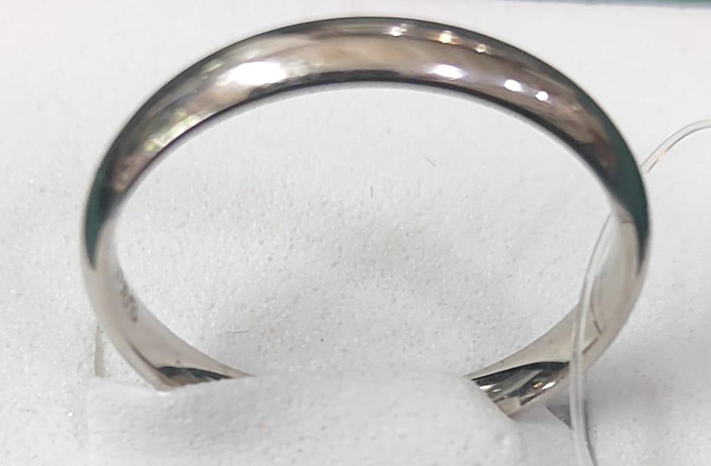 Embracing Elegance: The Perfect Silver Bend for Every Occasion