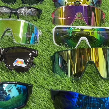 Sports Sunglasses-https://s3.ap-south-1.amazonaws.com/prod-media-vyaparify-com/vcards/products/102570/product_1734679173.png Image