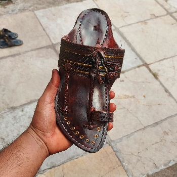  Classic fet kolhapuri chappal SARANG LATHER WORKS C O Sarang Lather  Works Plot No 112  Lucky Home App Opp Varsha Nagar